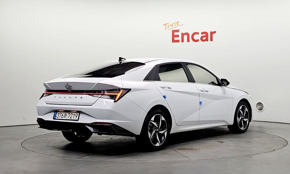 Hyundai AVANTE 2023