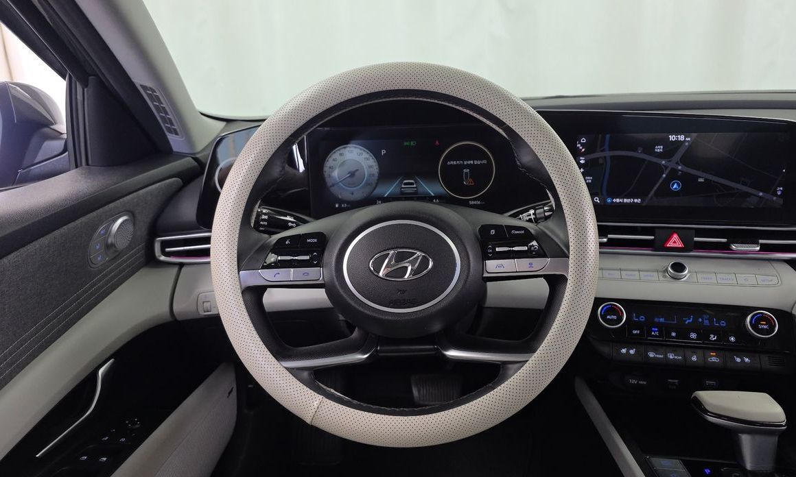 Hyundai AVANTE 2021
