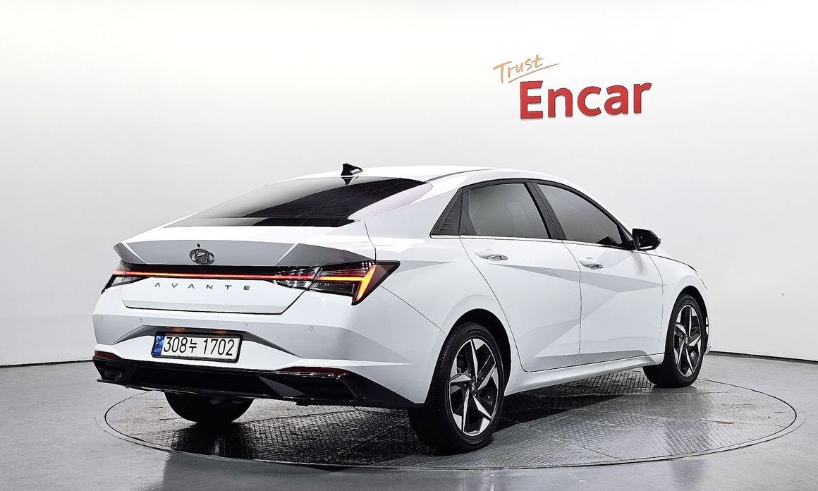 Hyundai AVANTE 2021