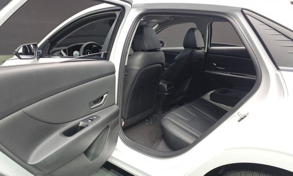 Hyundai AVANTE 2021