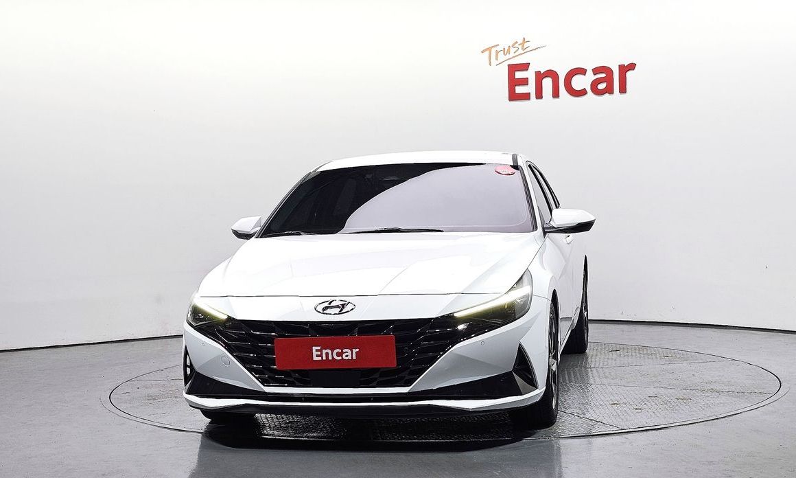Hyundai AVANTE 2021