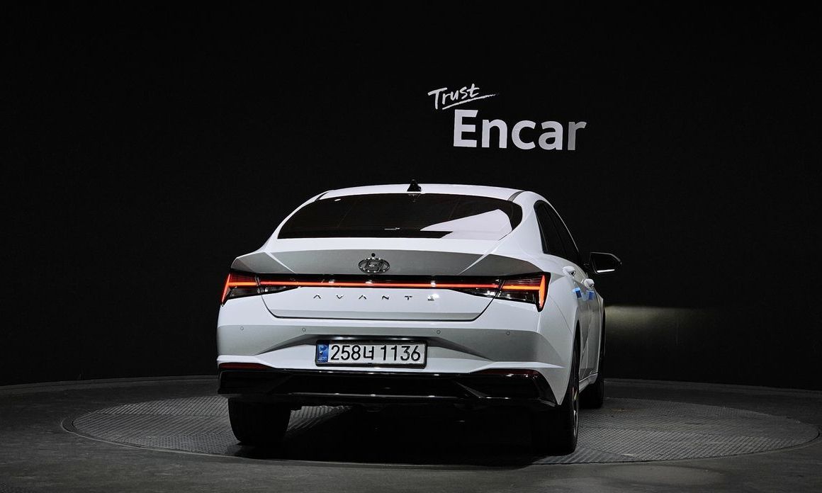 Hyundai AVANTE 2021
