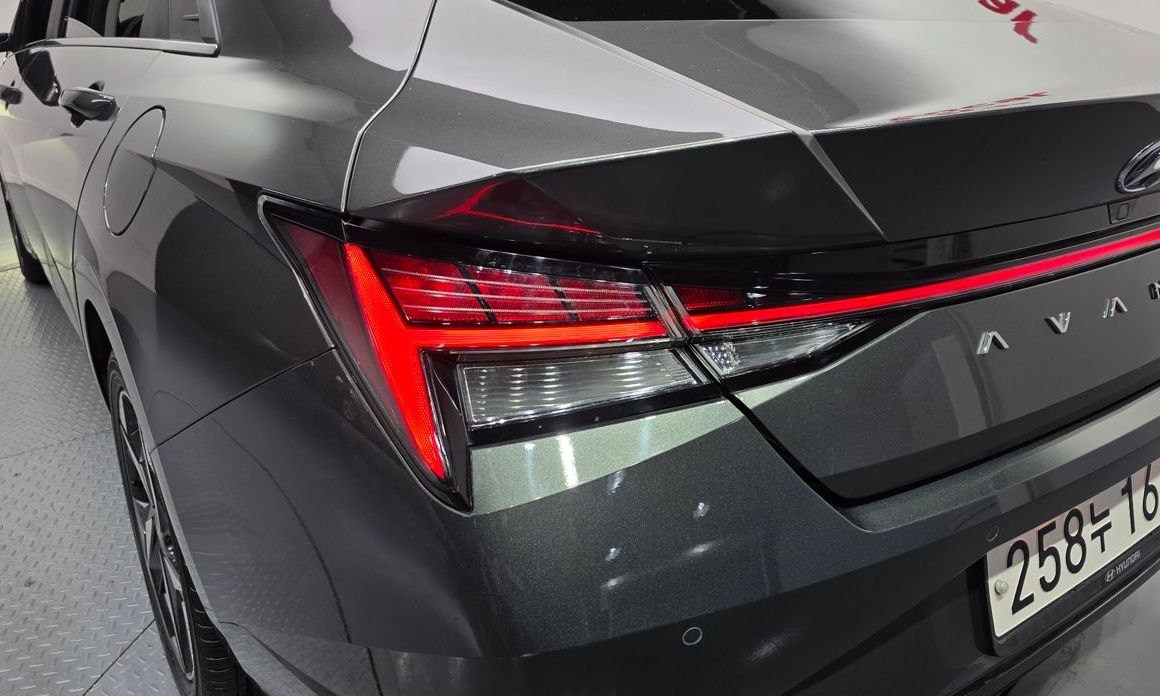 Hyundai AVANTE 2021