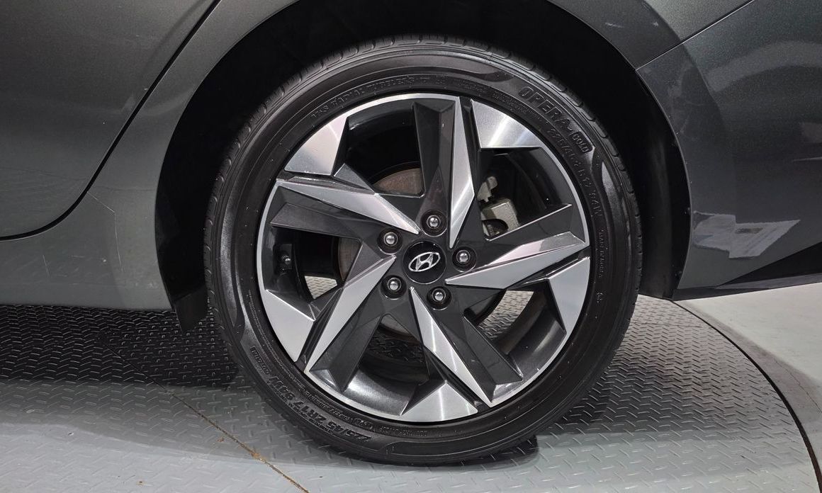 Hyundai AVANTE 2021
