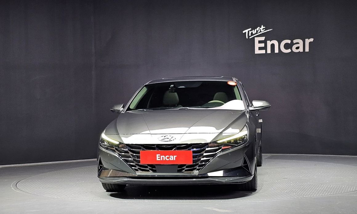 Hyundai AVANTE 2021