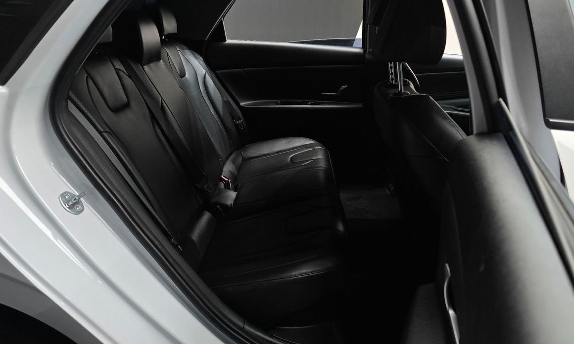 Hyundai AVANTE 2023