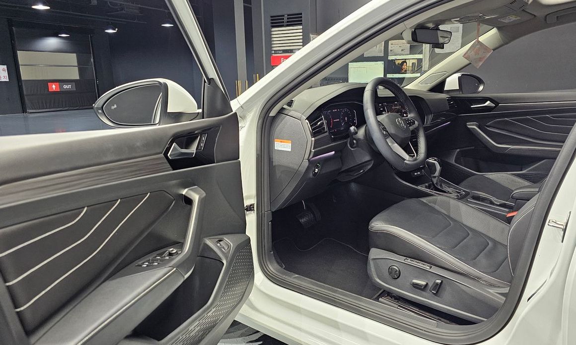 Volkswagen Jetta 2023