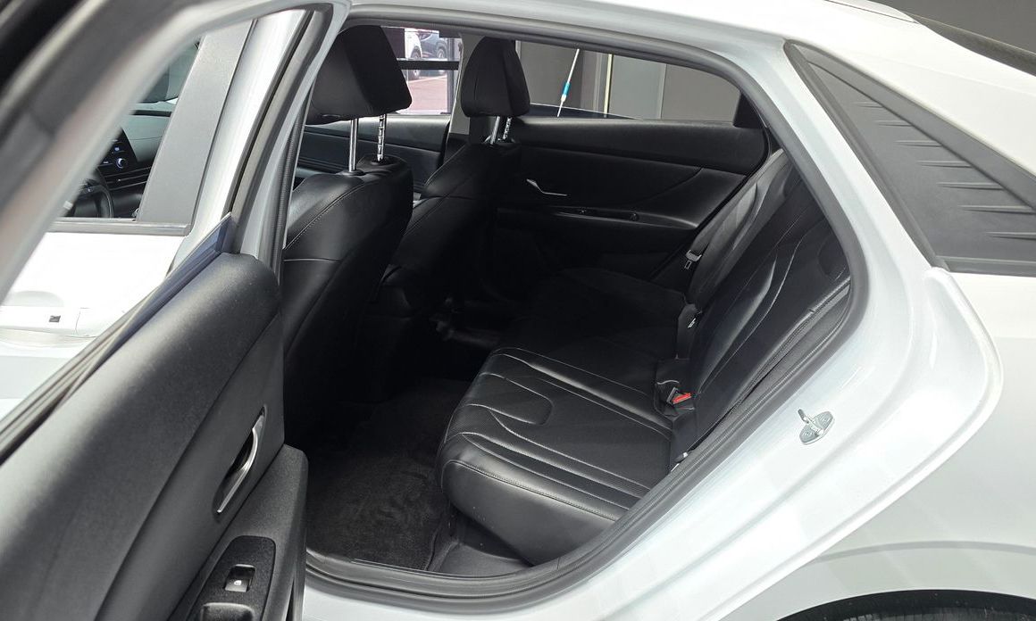 Hyundai AVANTE 2023