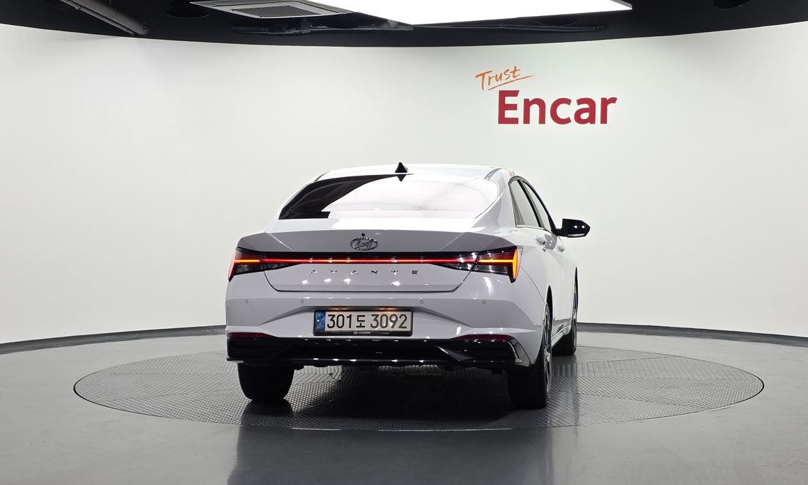 Hyundai AVANTE 2022