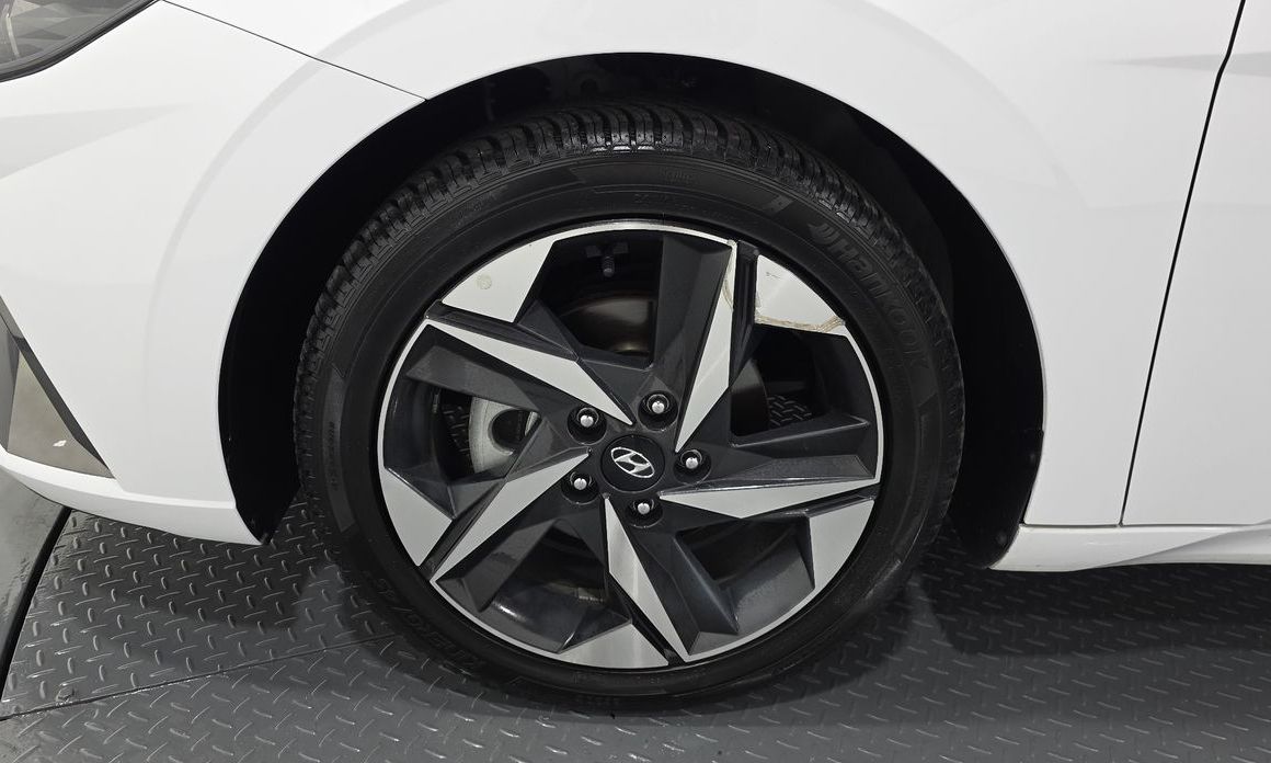 Hyundai AVANTE 2022