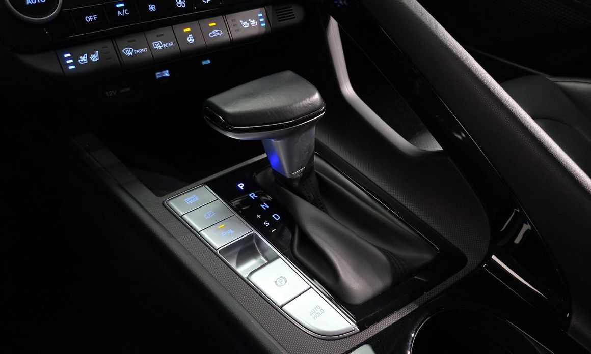 Hyundai AVANTE 2024