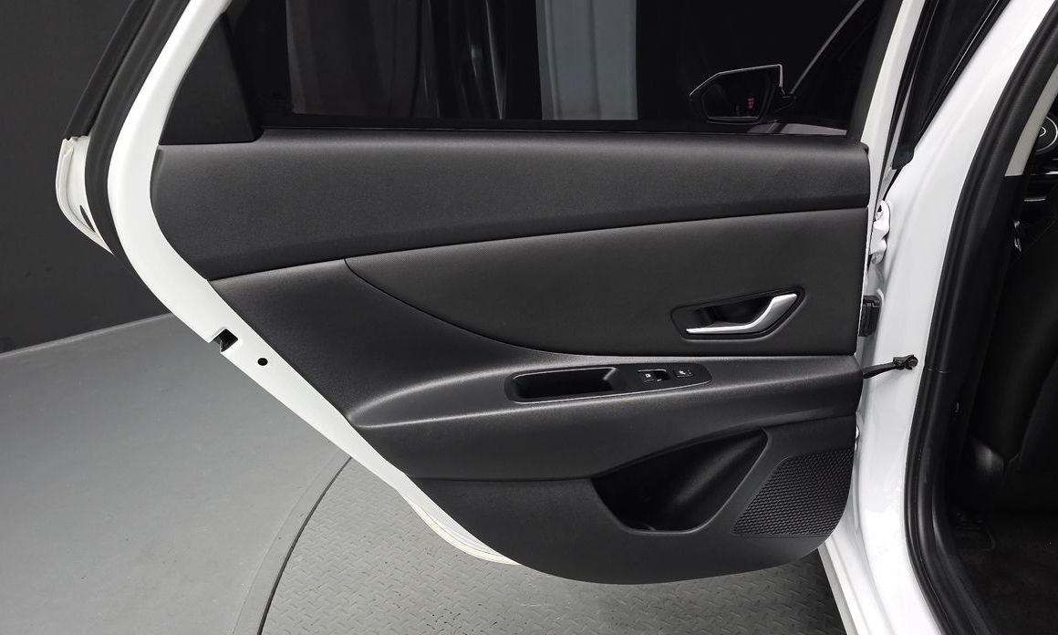 Hyundai AVANTE 2024