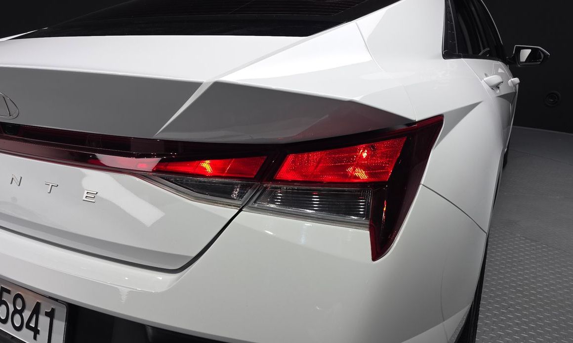 Hyundai AVANTE 2024