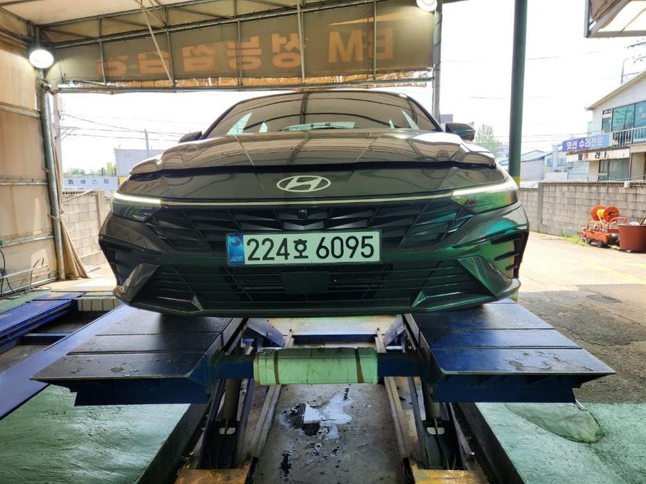 Hyundai AVANTE 2025