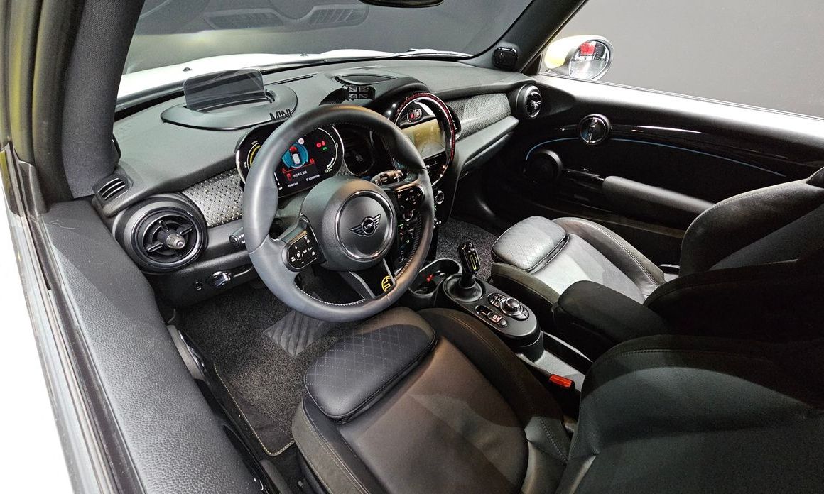 Mini Cooper 2024