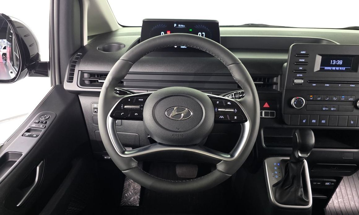 Hyundai Staria 2022