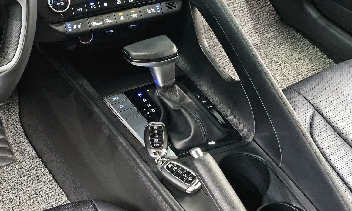 Hyundai AVANTE 2023