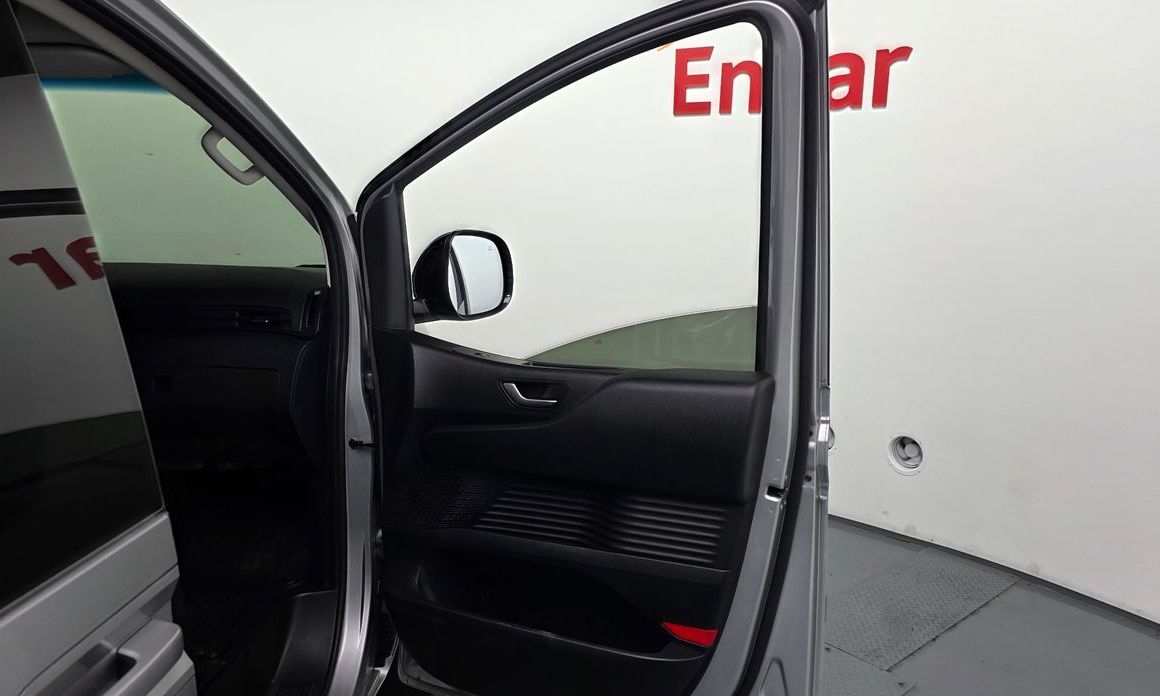 Hyundai Staria 2022