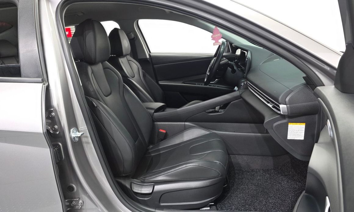 Hyundai AVANTE 2024