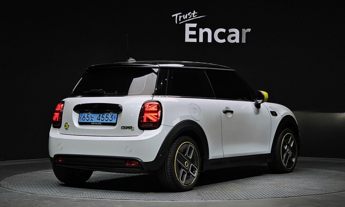 Mini Cooper 2024
