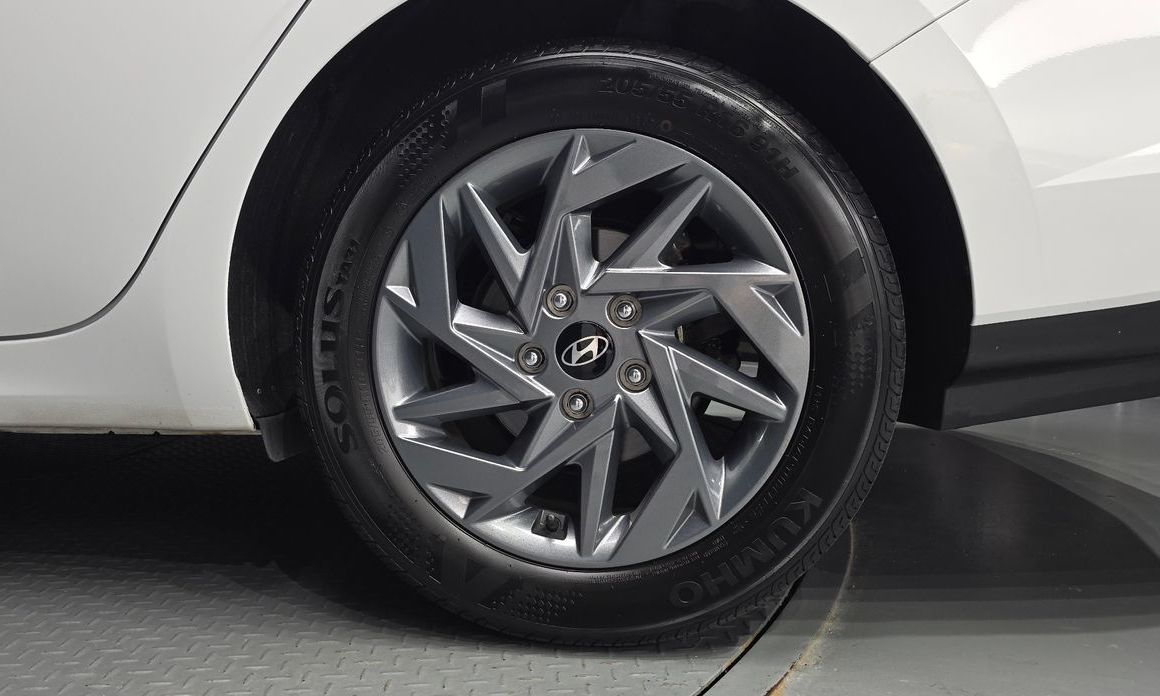 Hyundai AVANTE 2024