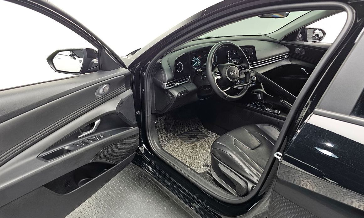 Hyundai AVANTE 2023