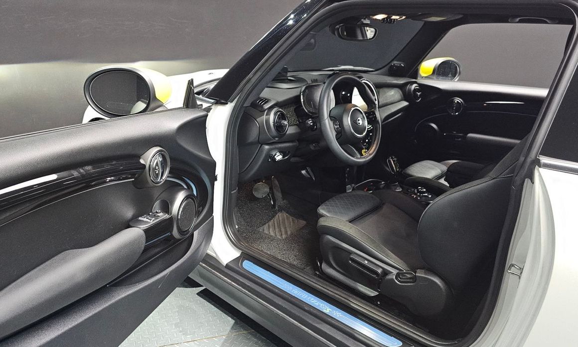 Mini Cooper 2024