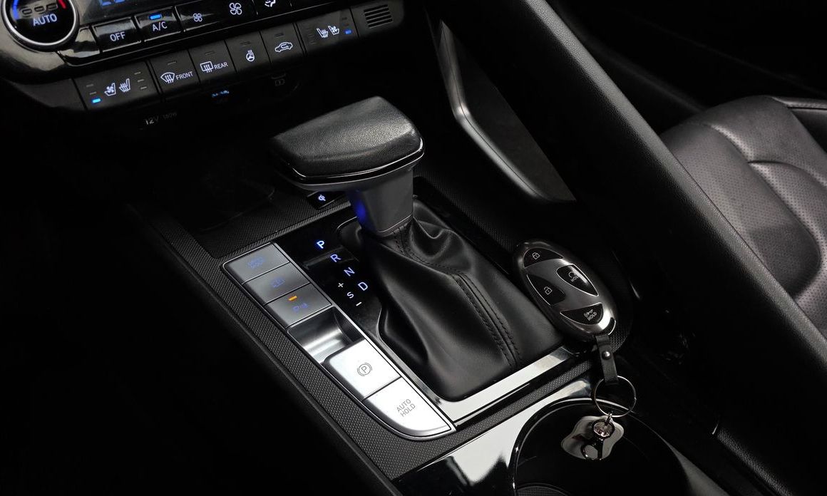 Hyundai AVANTE 2024
