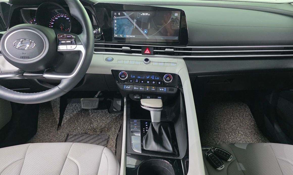 Hyundai AVANTE 2022