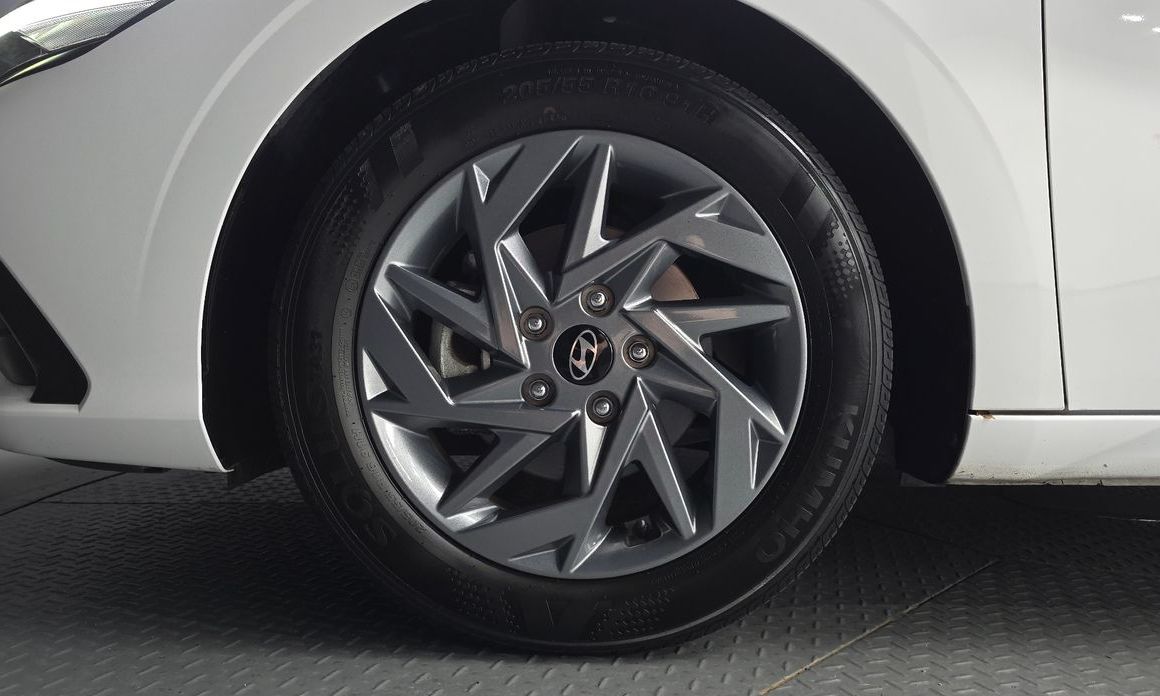 Hyundai AVANTE 2024