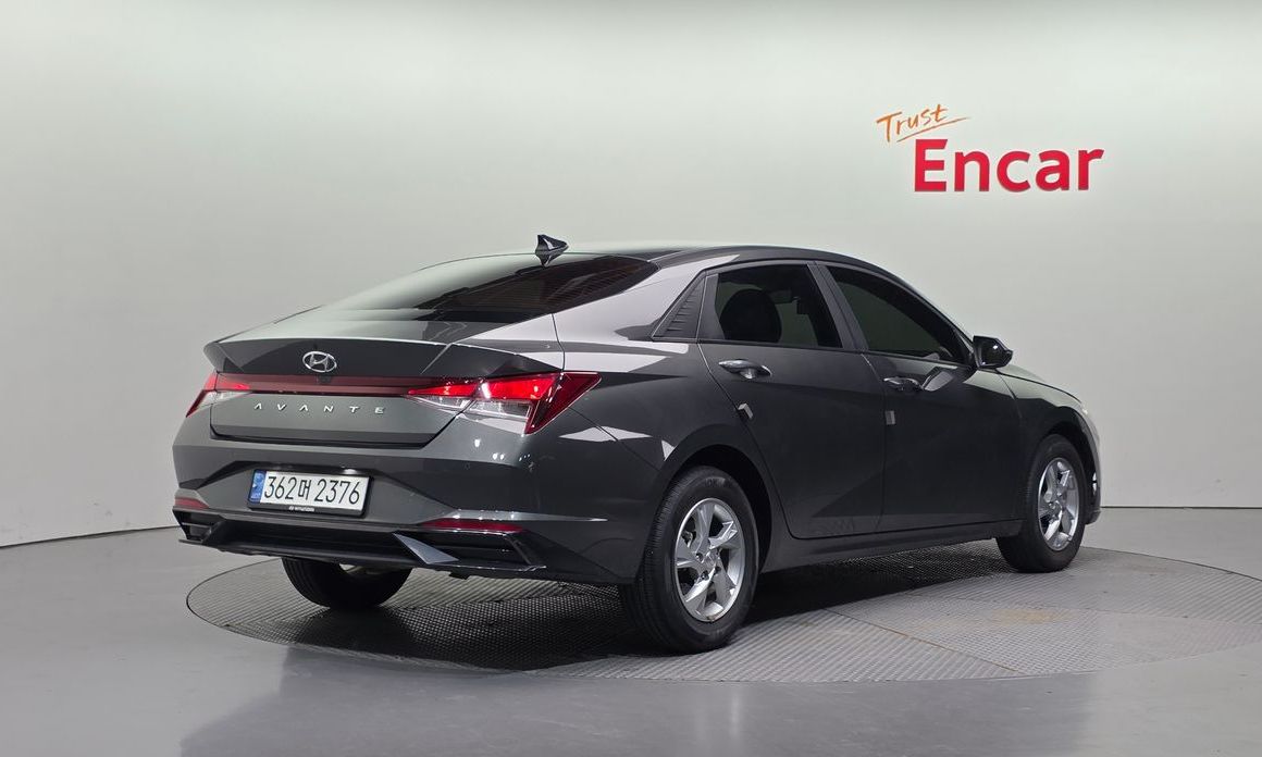 Hyundai AVANTE 2022