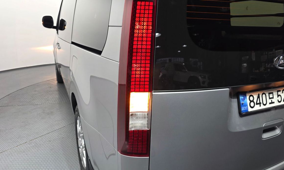 Hyundai Staria 2022