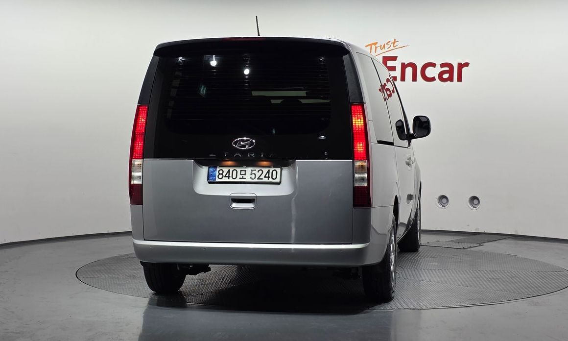 Hyundai Staria 2022