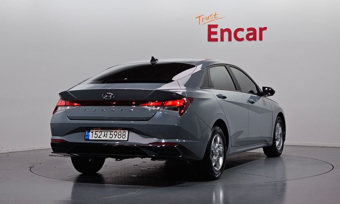 Hyundai AVANTE 2022
