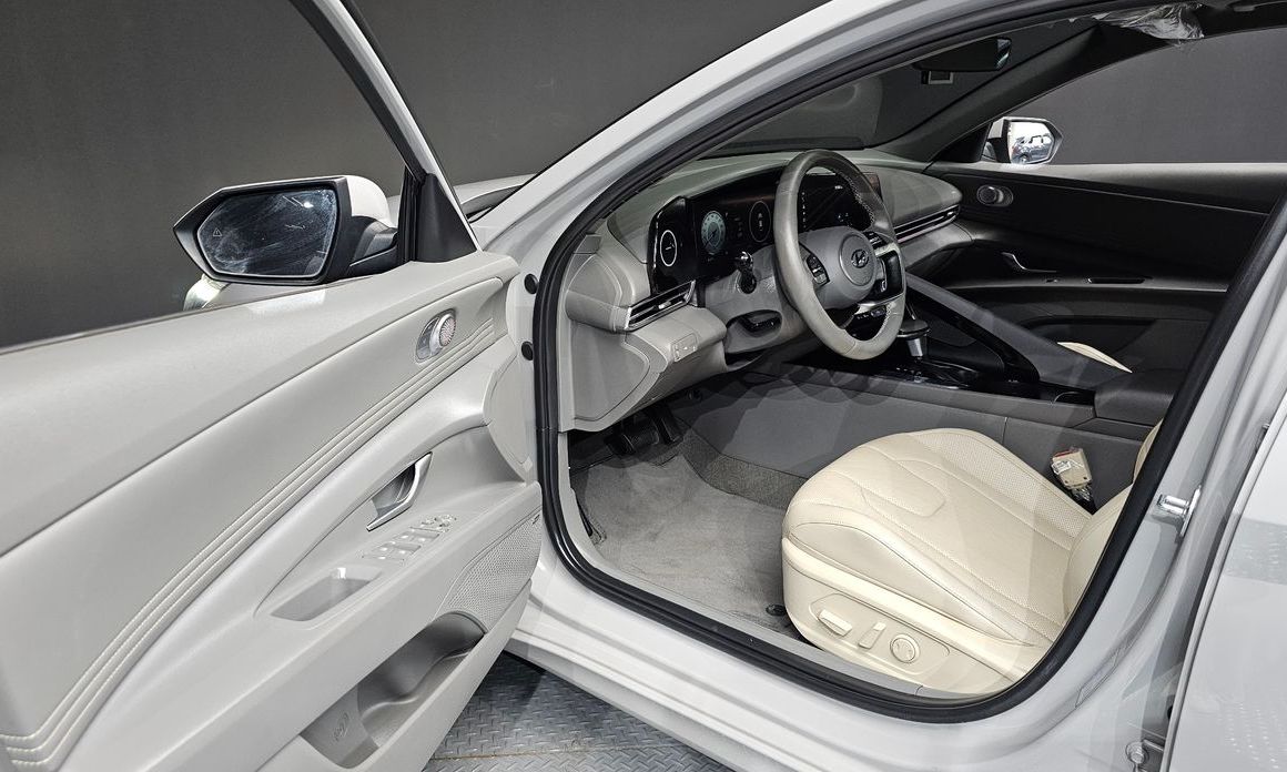 Hyundai AVANTE 2023