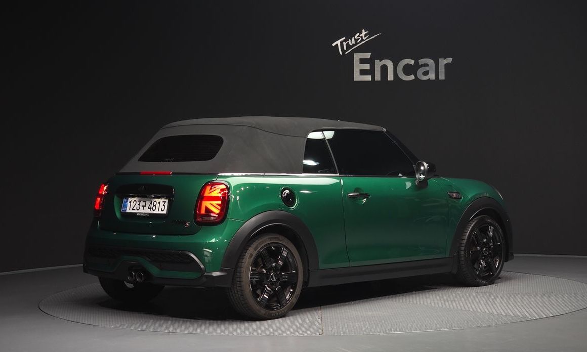 Mini Cooper Convertible 2022