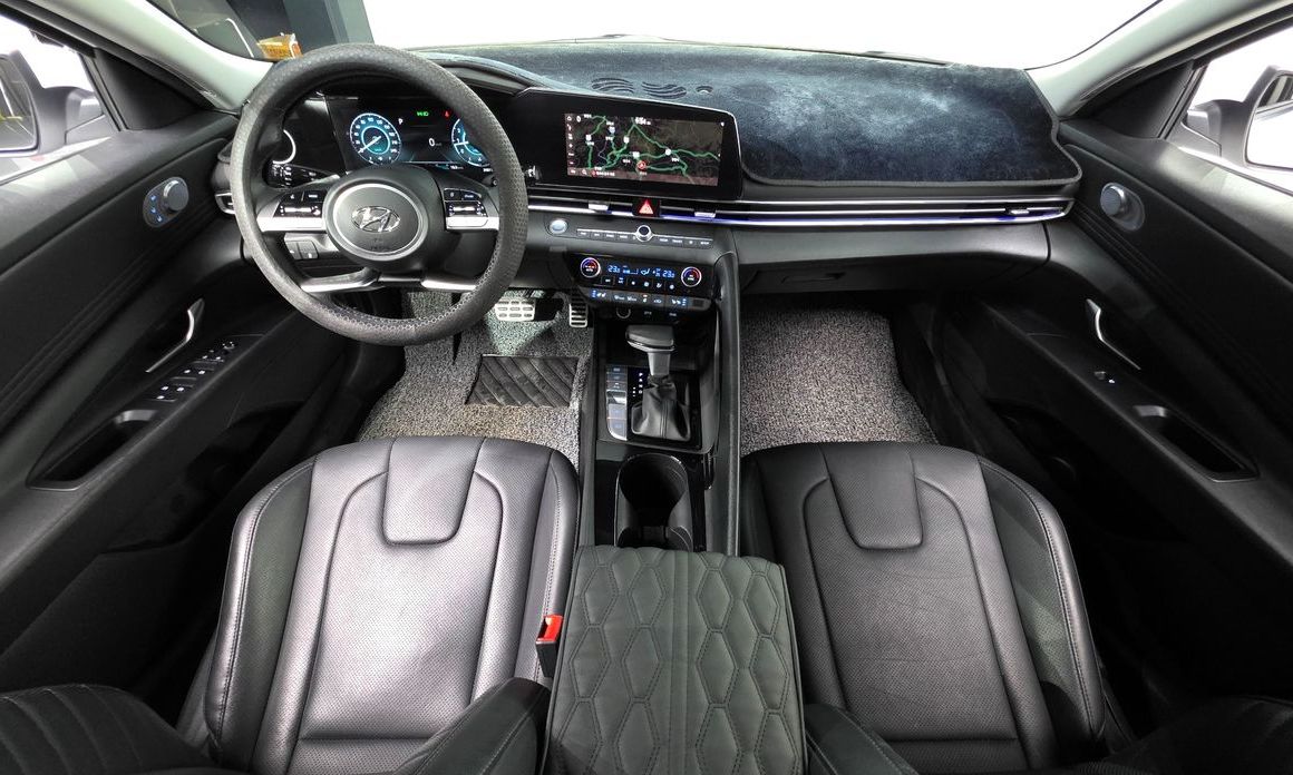 Hyundai AVANTE 2022