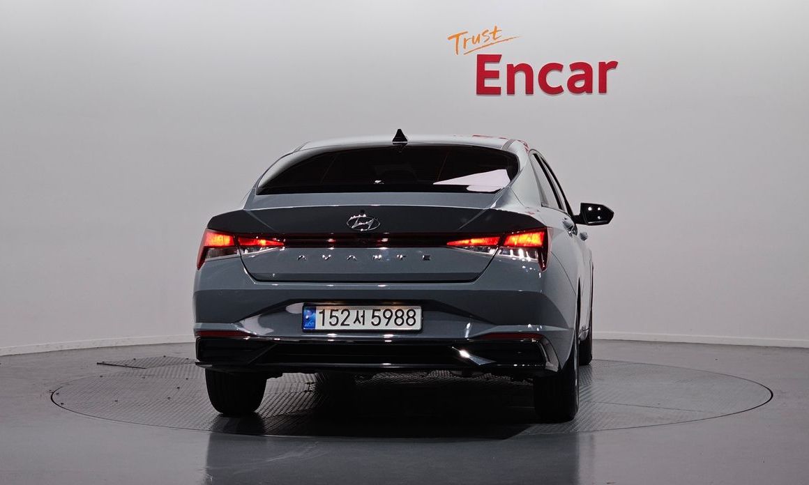Hyundai AVANTE 2022