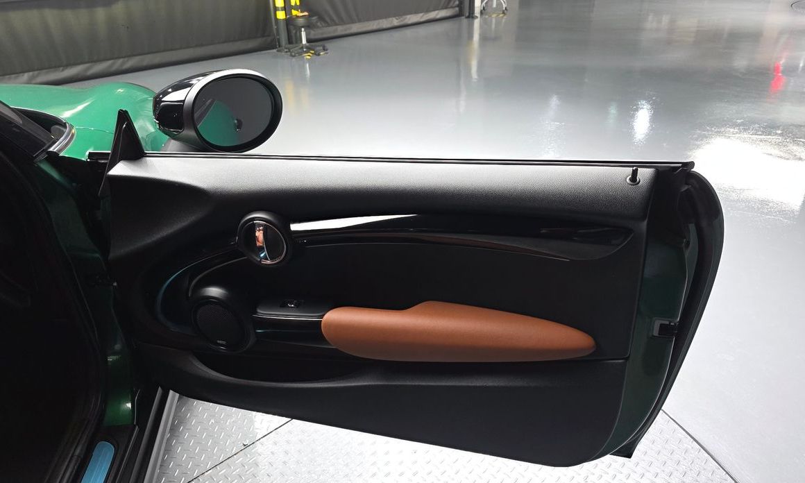 Mini Cooper Convertible 2022