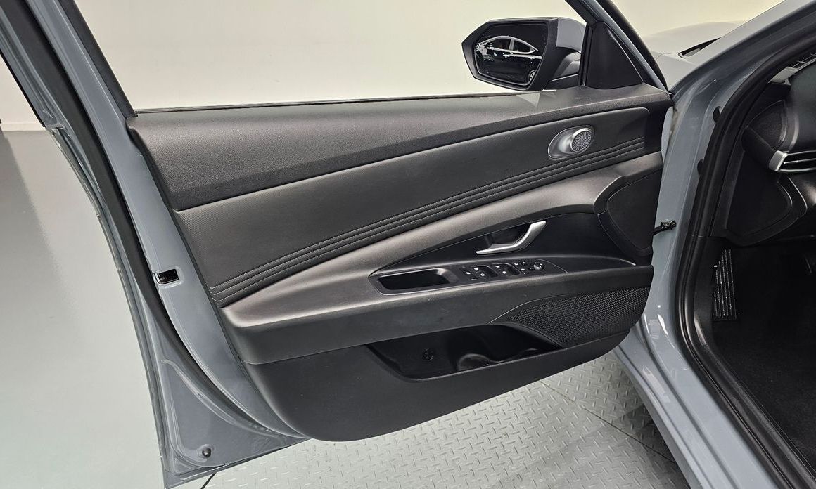 Hyundai AVANTE 2022
