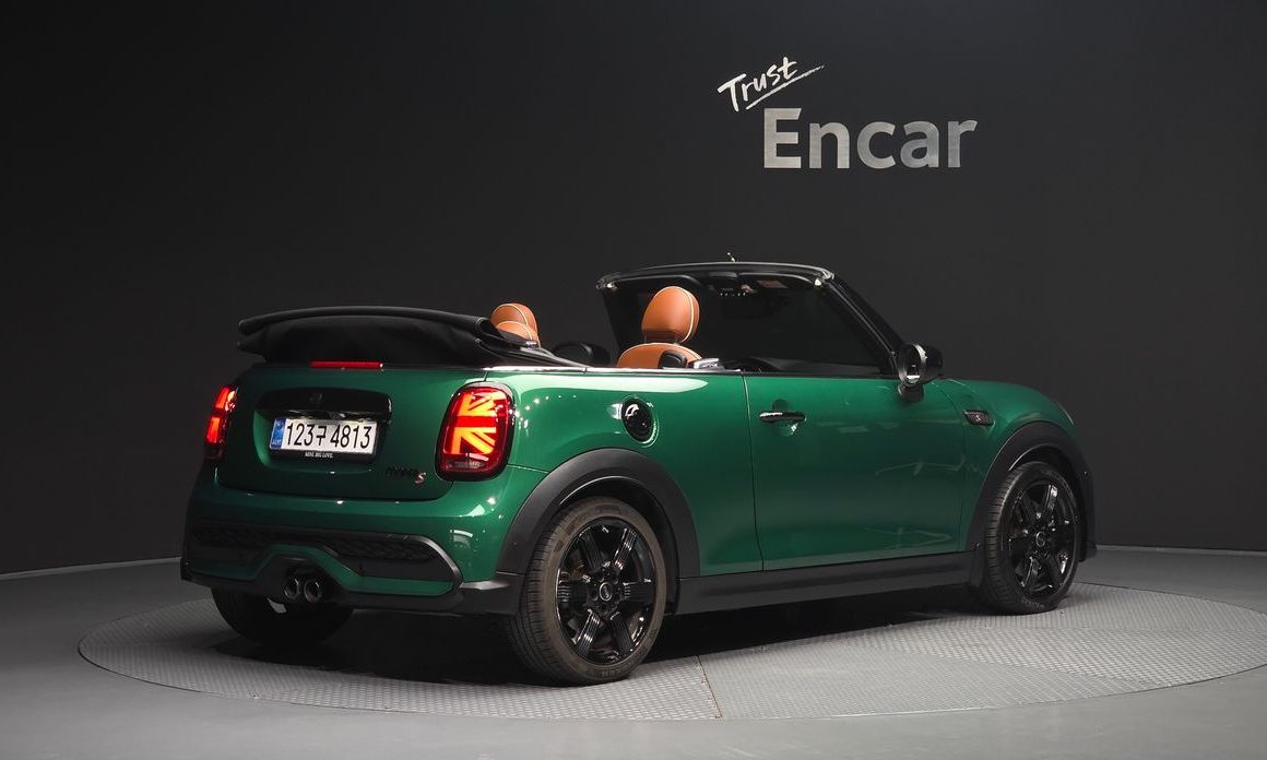 Mini Cooper Convertible 2022