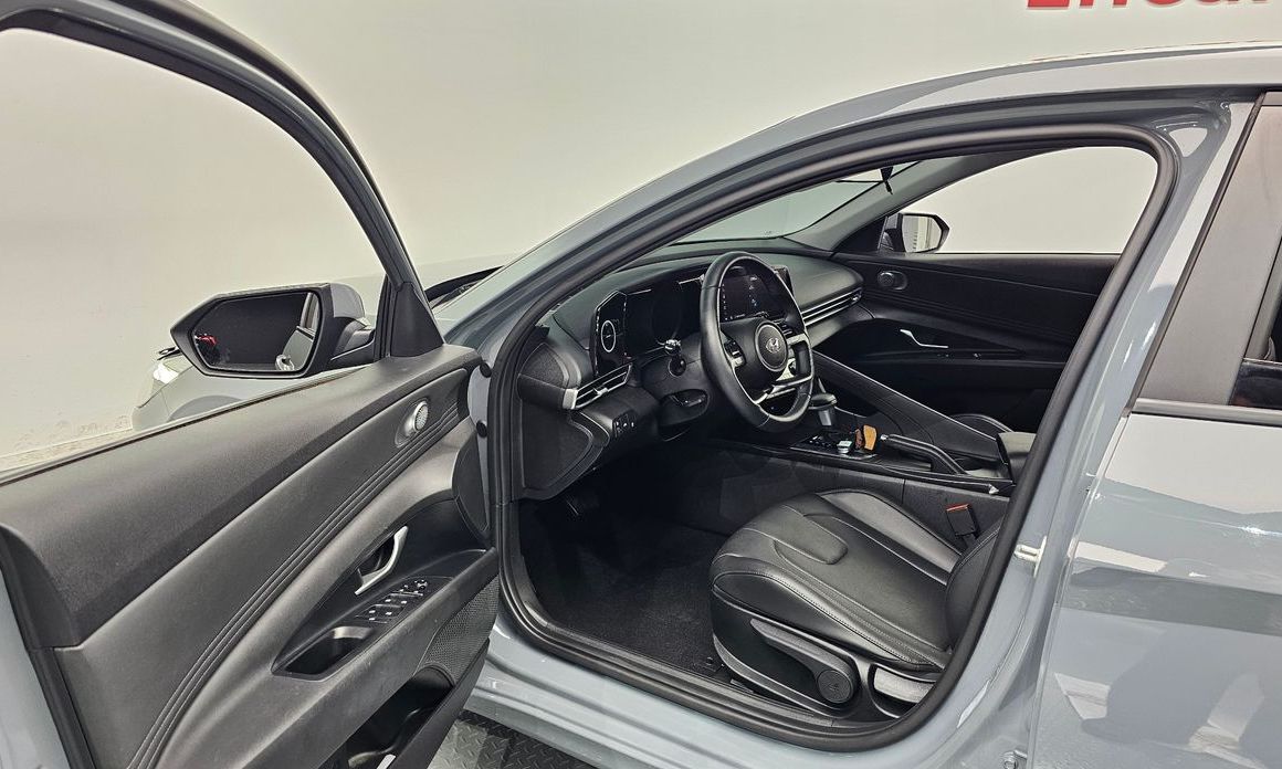 Hyundai AVANTE 2022