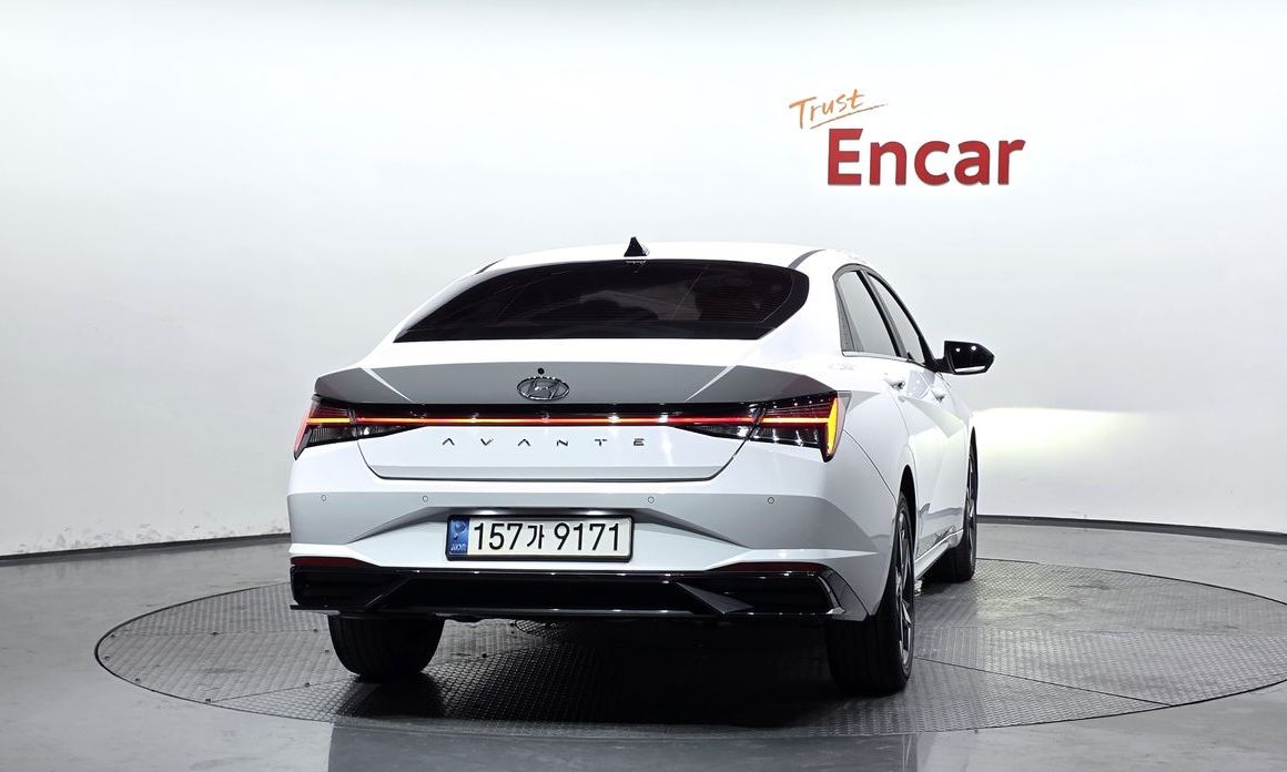 Hyundai AVANTE 2022