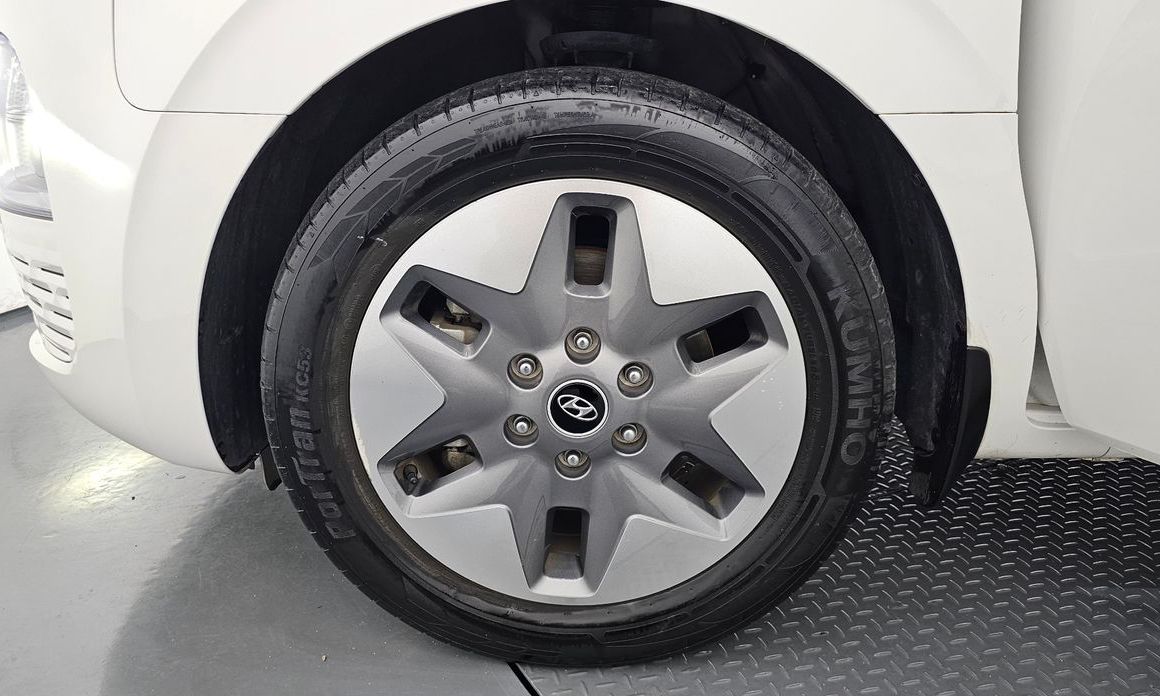 Hyundai Staria 2022