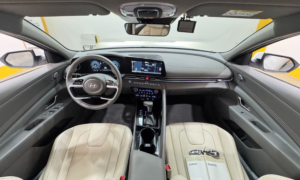 Hyundai AVANTE 2024