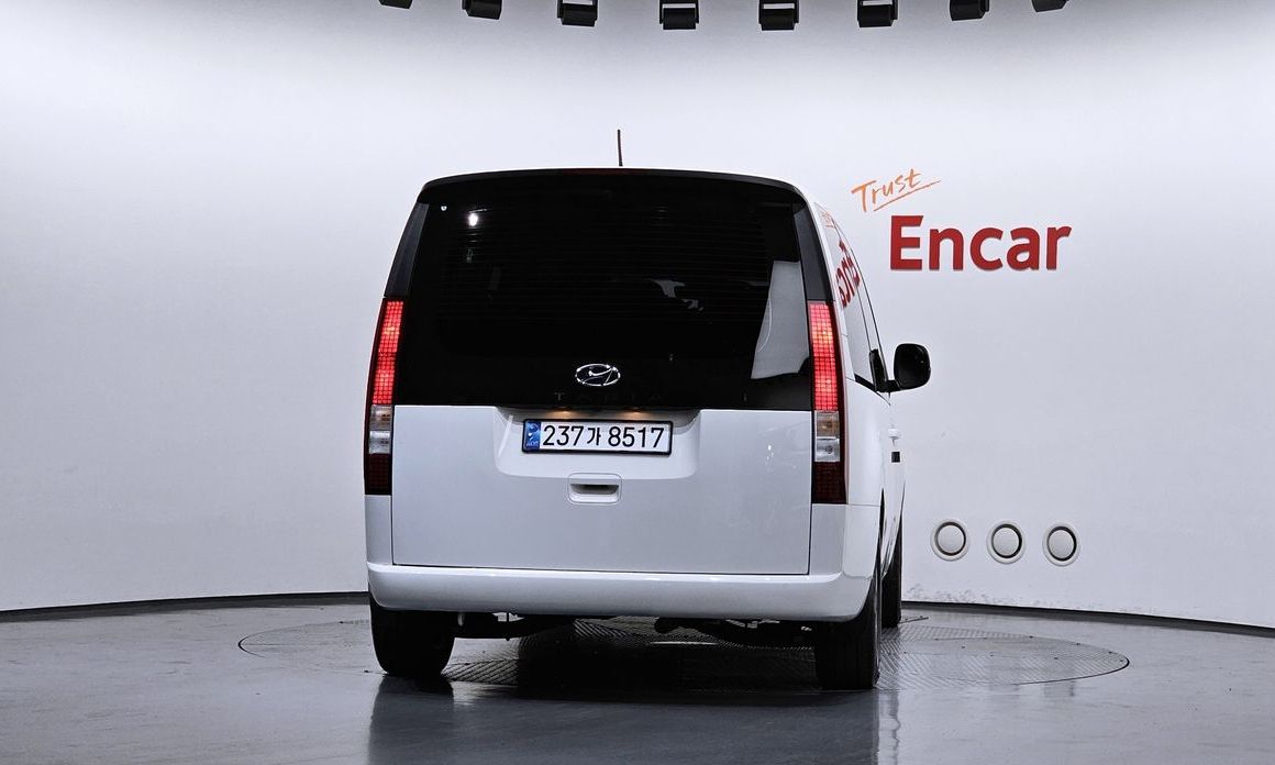 Hyundai Staria 2022