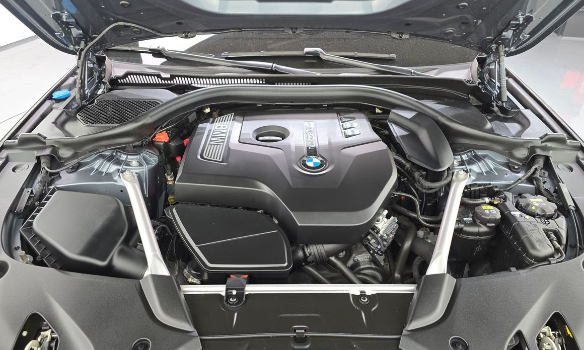 BMW 5-Series 2019