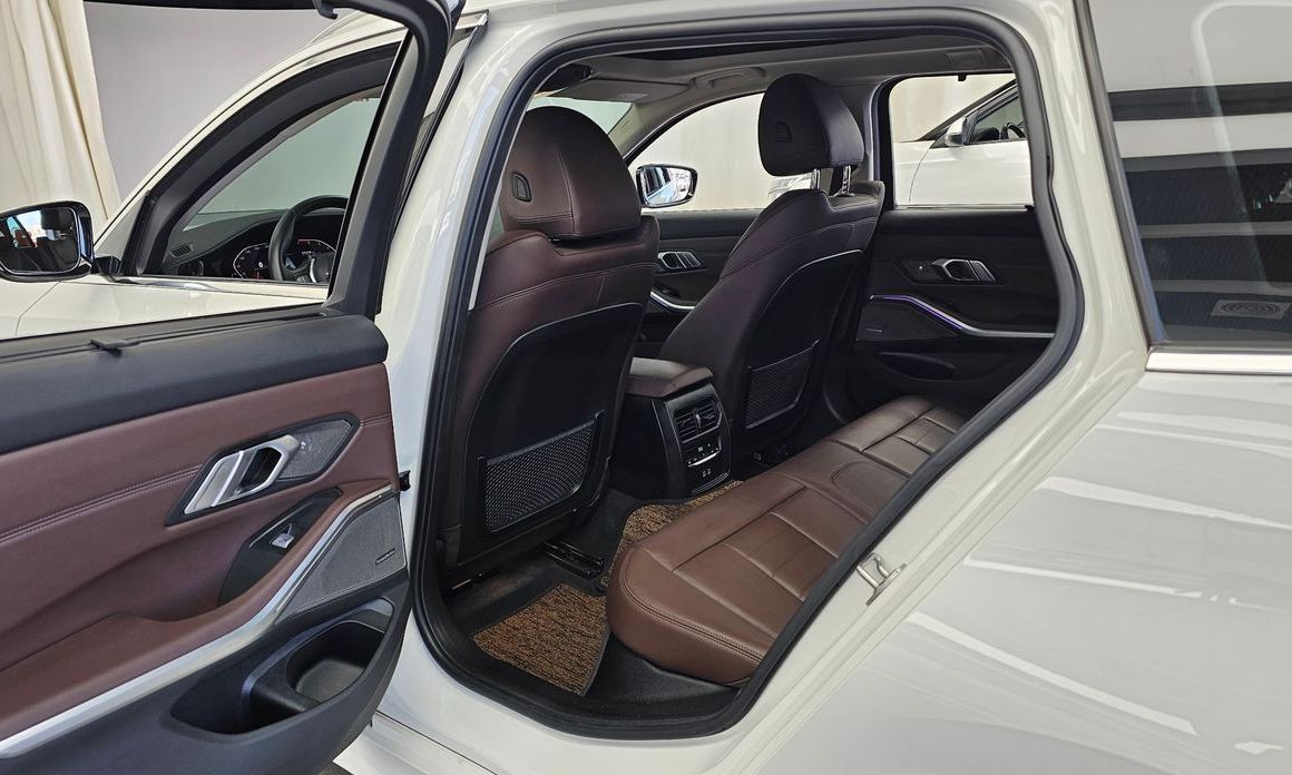 BMW 3-Series 2021