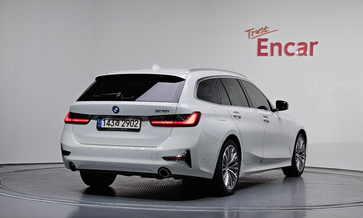 BMW 3-Series 2021