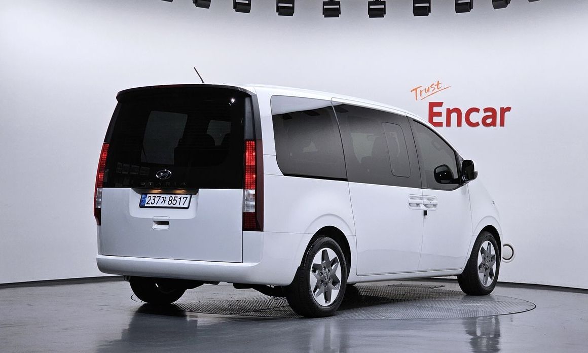 Hyundai Staria 2022
